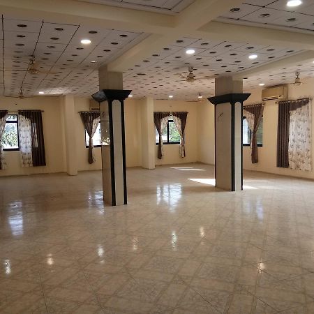 Grand Galaxy Hotel Krishna Nashik Exterior photo