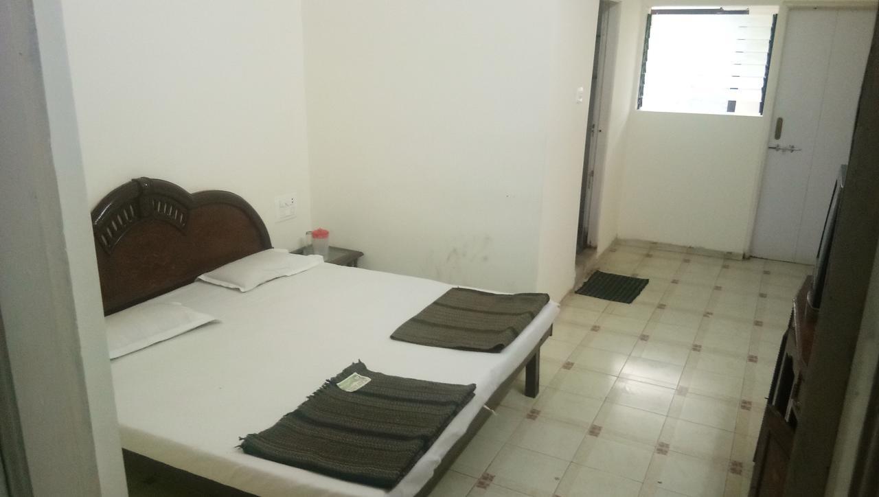 Grand Galaxy Hotel Krishna Nashik Exterior photo