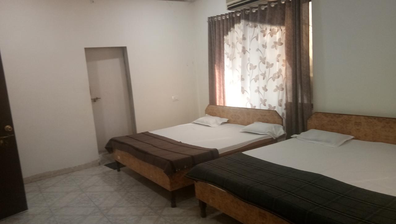 Grand Galaxy Hotel Krishna Nashik Exterior photo